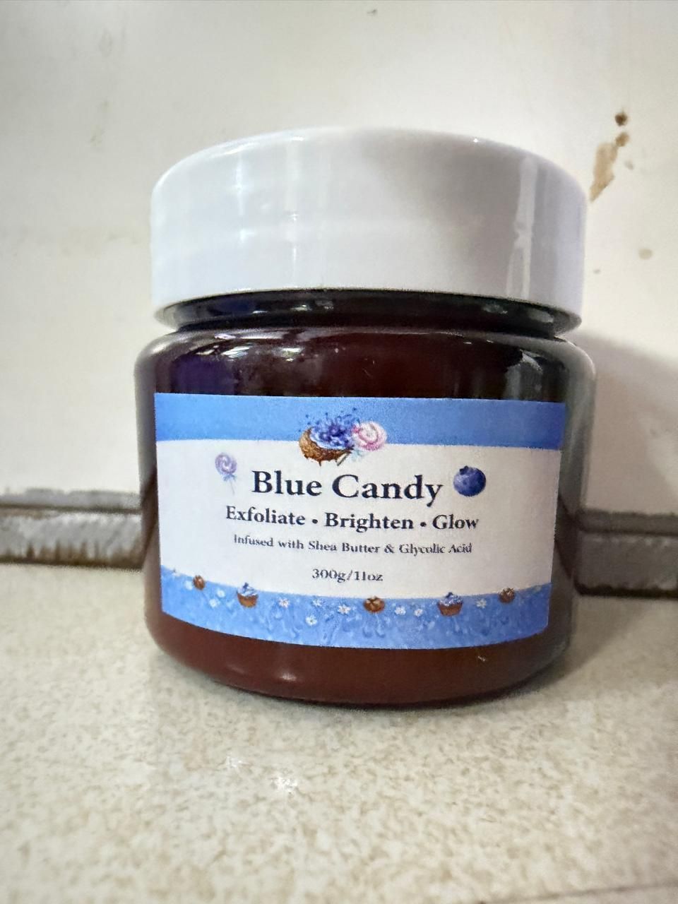 Blue Berry Flavor Scrub 300gm (Pack of 1)